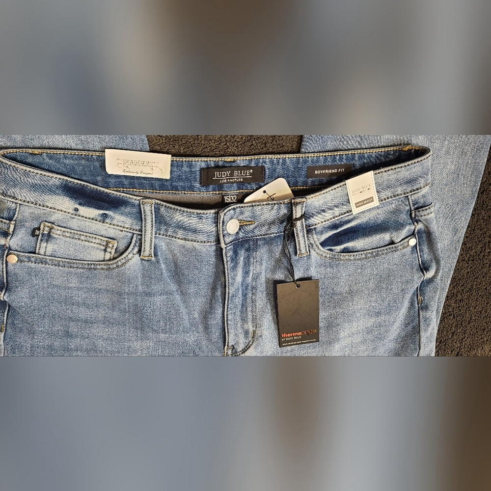 Judy Blue High Waist Boyfriend Jeans Thermadenim Undone Hem Womens size 15/32β - Picture 13 of 16